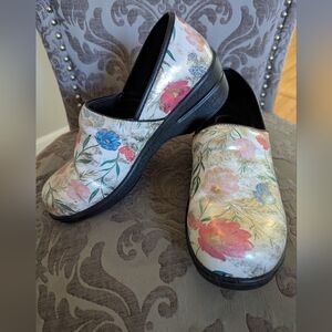 Floral Women's Slip-On Shoes
